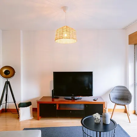 White Family House Apartment