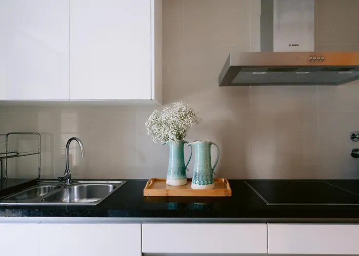 White Family House דירה אבאירו