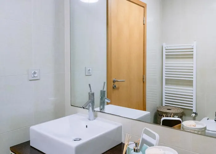 White Family House דירה אבאירו