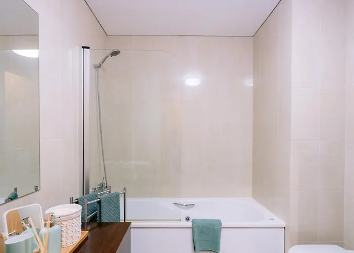 White Family House Aveiro