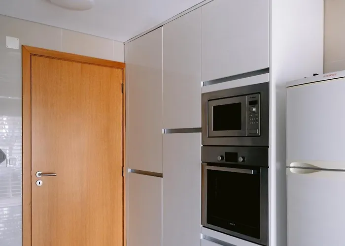 White Family House דירה אבאירו